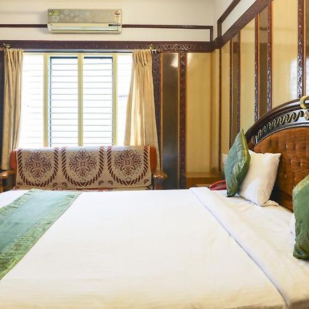 Treebo Nava Nidhi Comforts Bangalore Exterior foto
