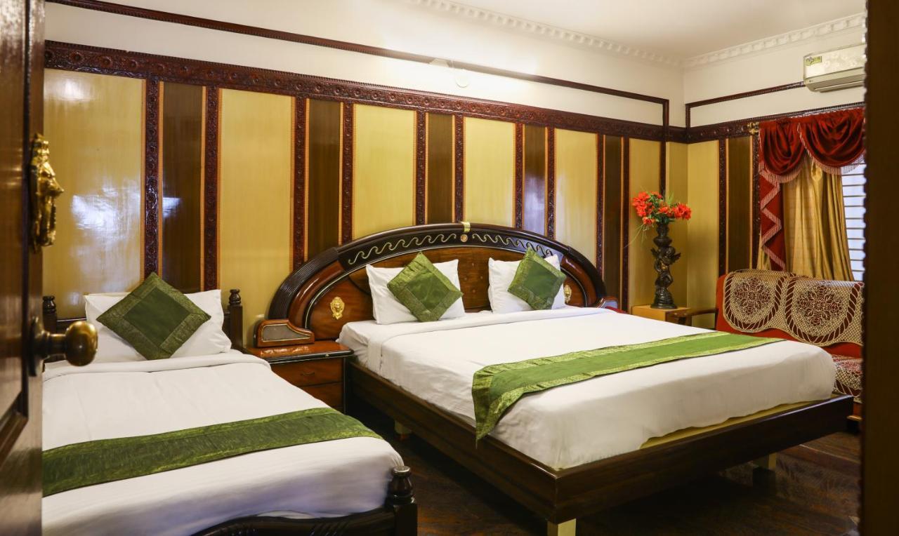 Treebo Nava Nidhi Comforts Bangalore Exterior foto